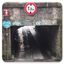 Tunnel für Autos und Fußgänger!